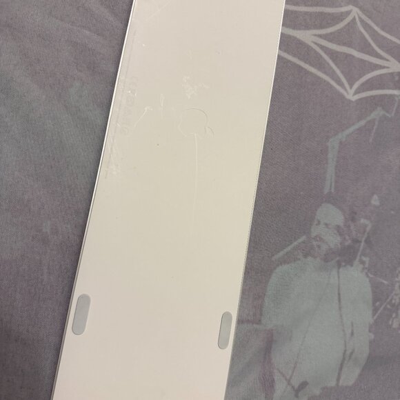 Apple Magic Keyboard with Numeric Keypad (A1843) — Silver Aluminum - Picture 8 of 8